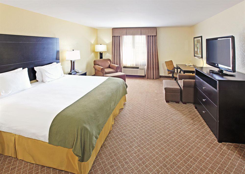 Comfort Inn & Suites Pine Bluff Rum bild