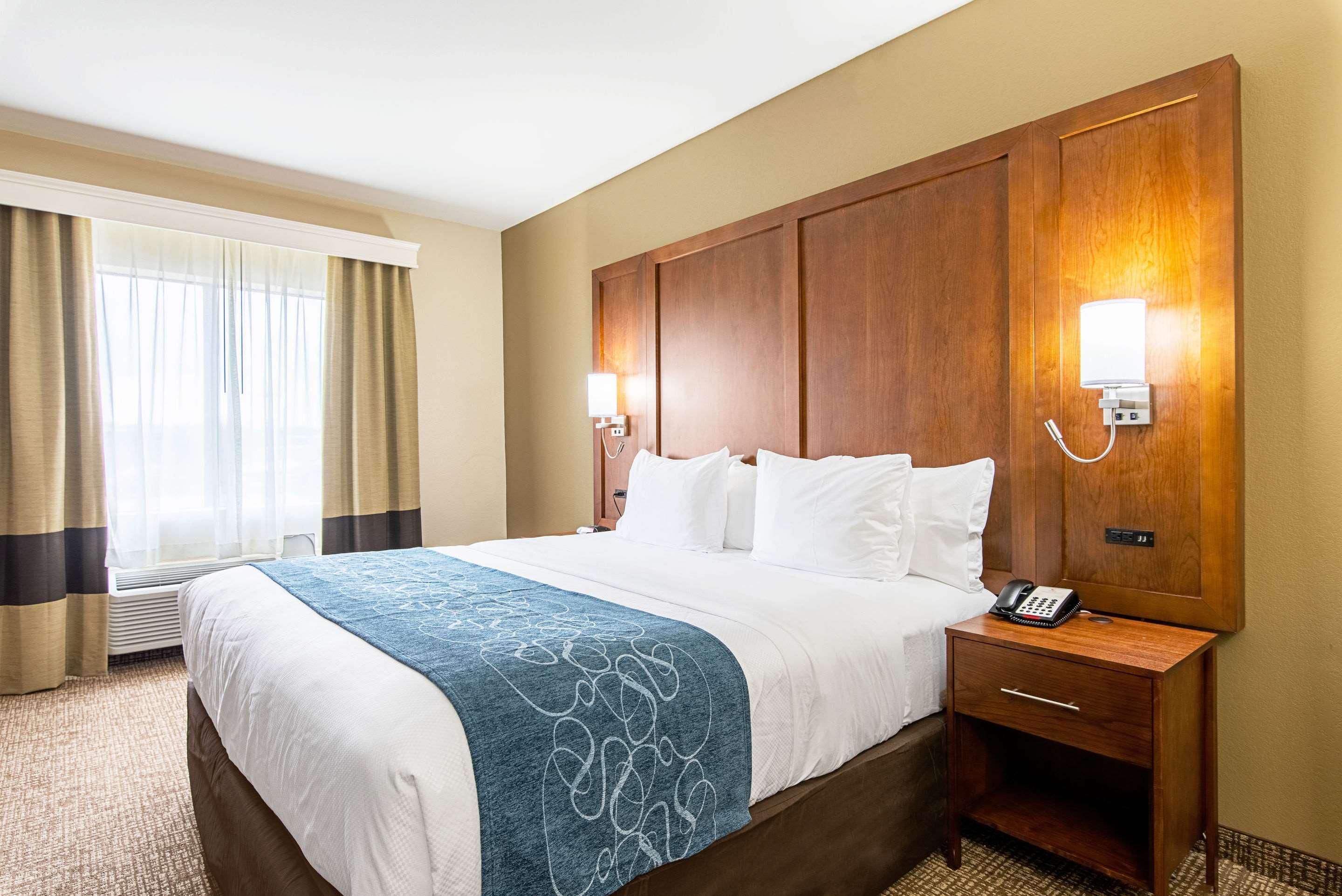 Comfort Inn & Suites Pine Bluff Exteriör bild