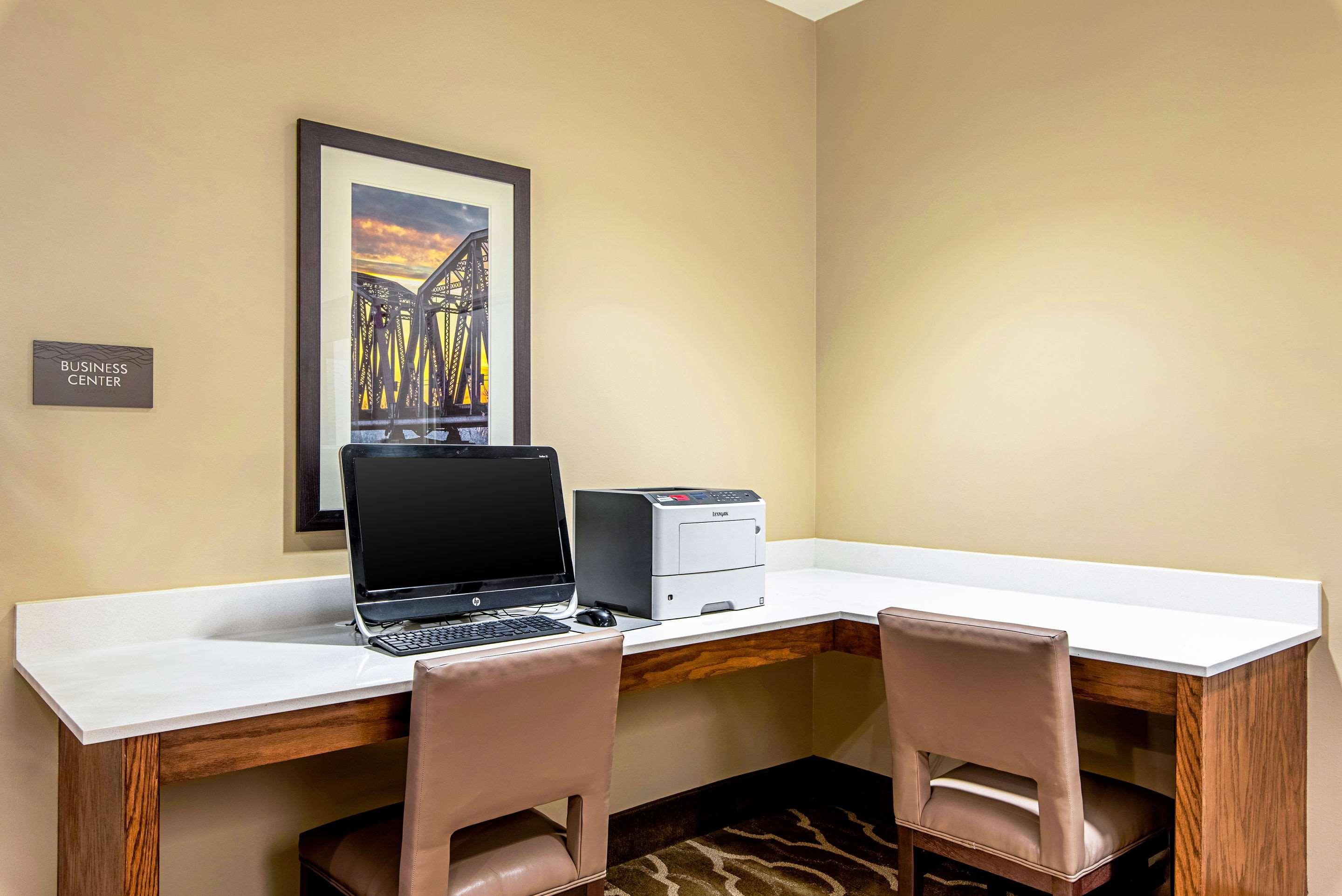 Comfort Inn & Suites Pine Bluff Exteriör bild