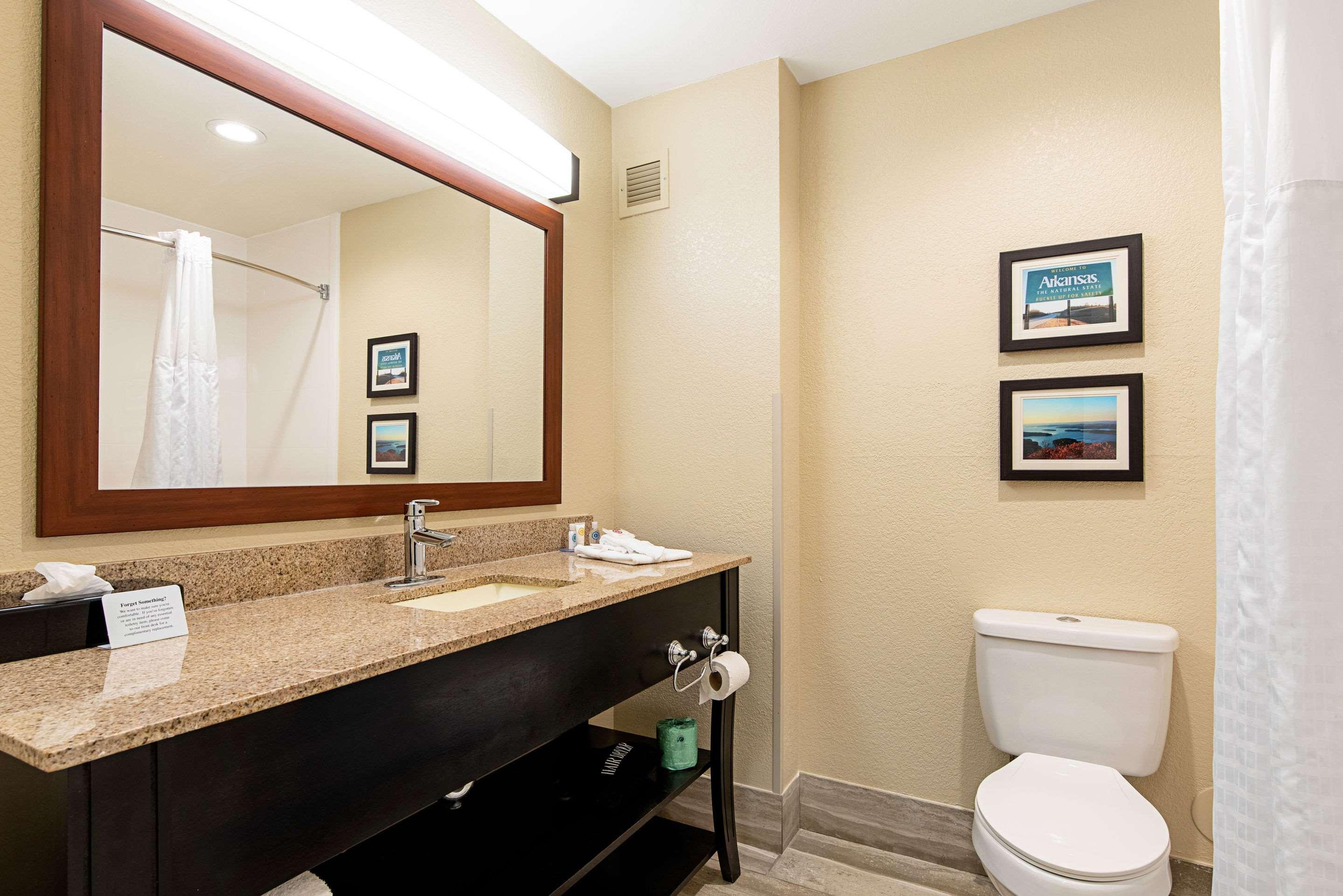 Comfort Inn & Suites Pine Bluff Exteriör bild