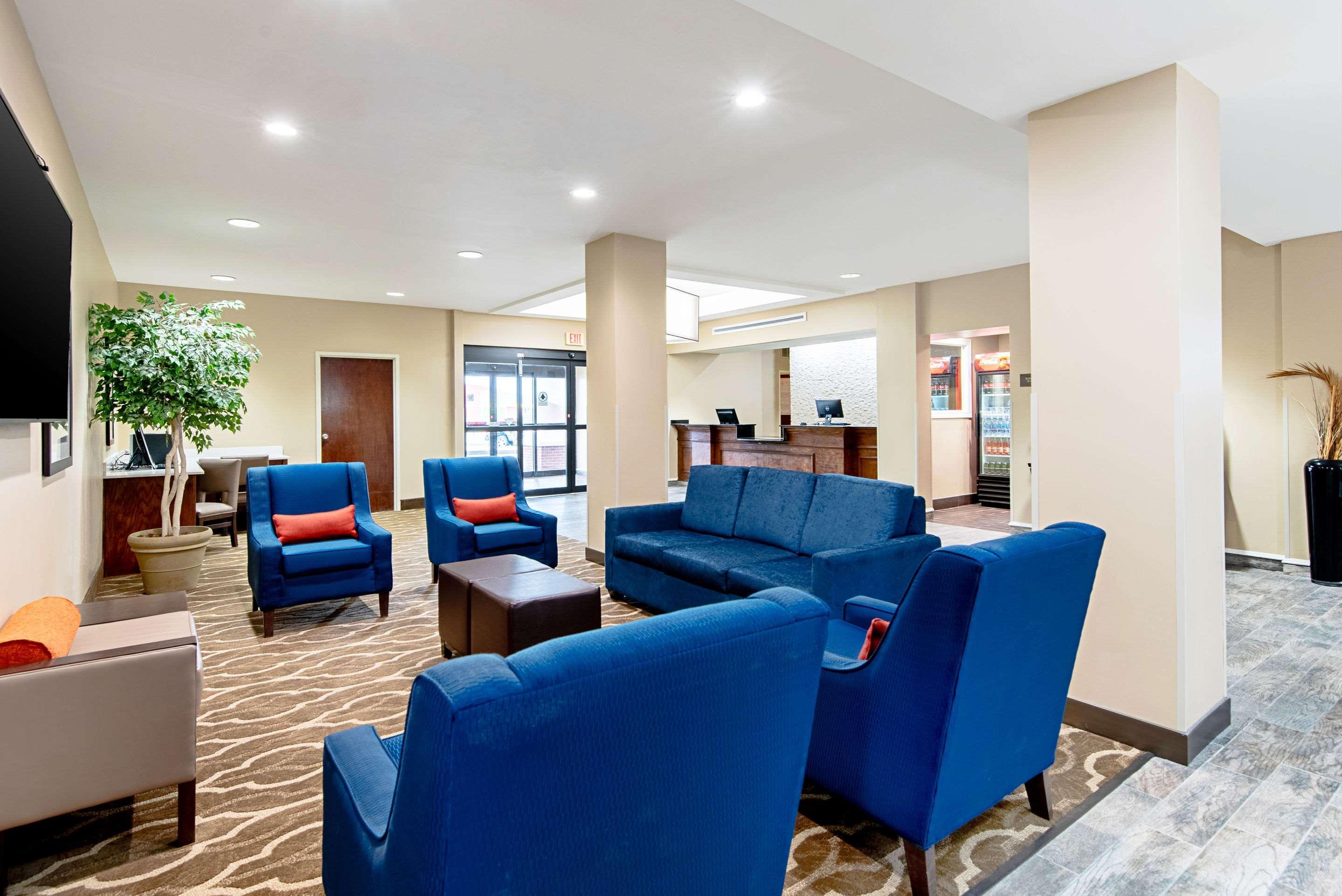 Comfort Inn & Suites Pine Bluff Exteriör bild
