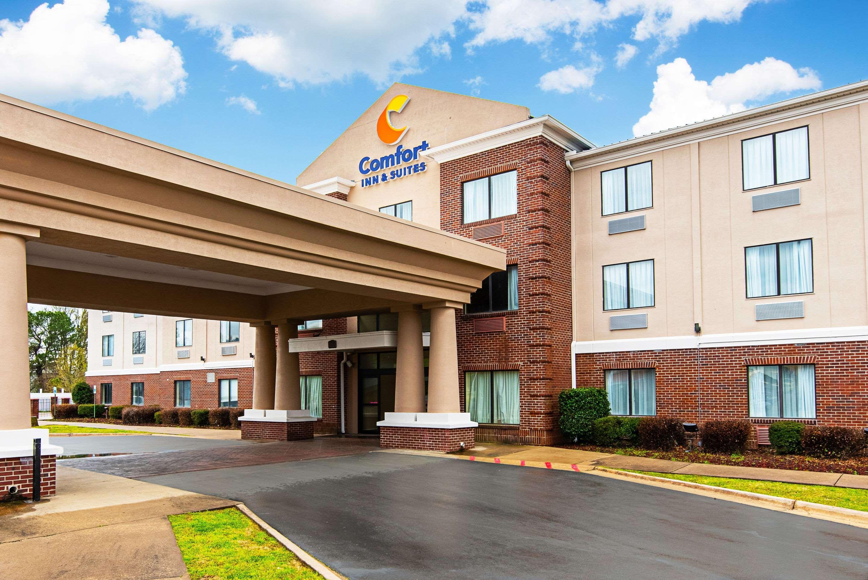 Comfort Inn & Suites Pine Bluff Exteriör bild