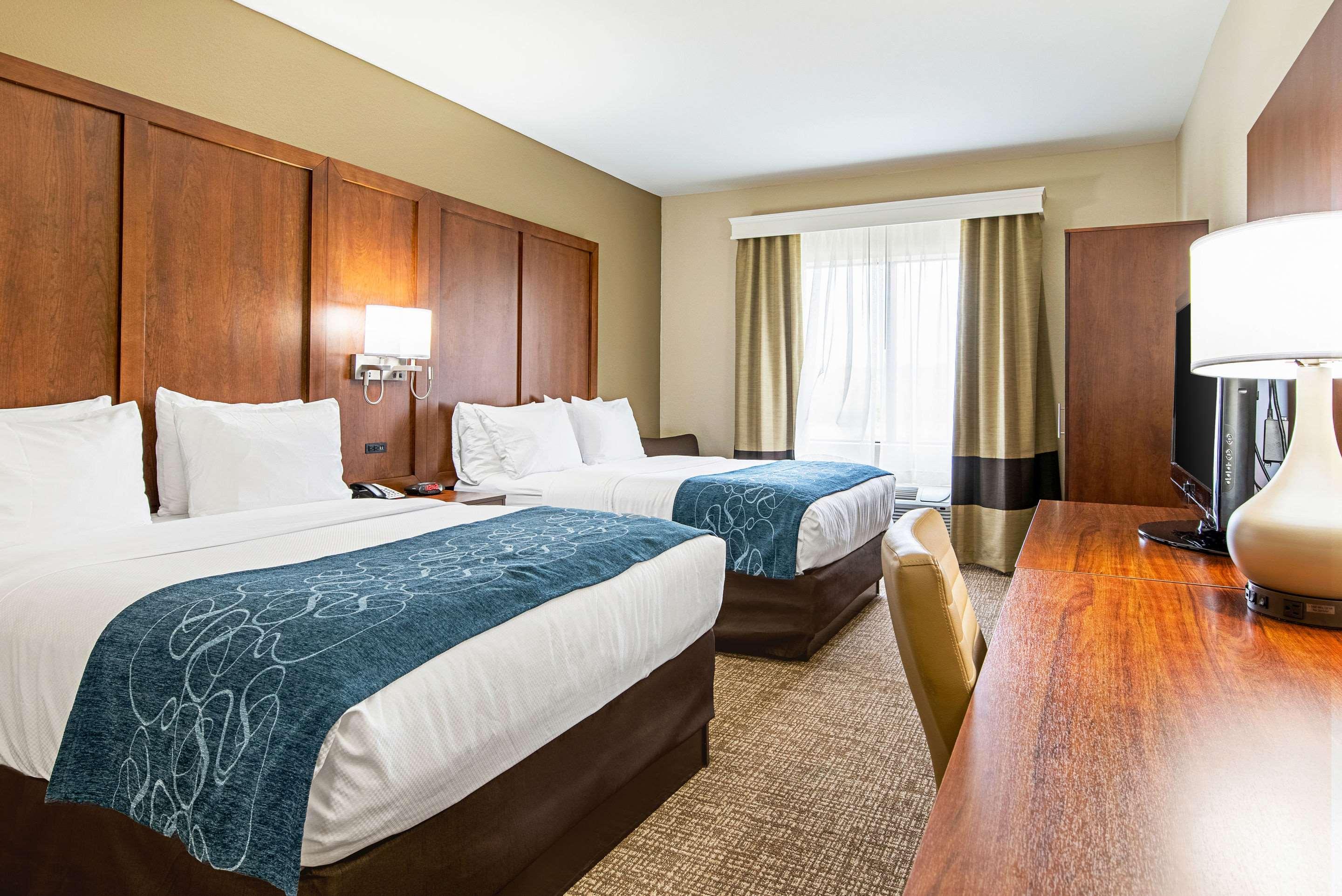 Comfort Inn & Suites Pine Bluff Exteriör bild