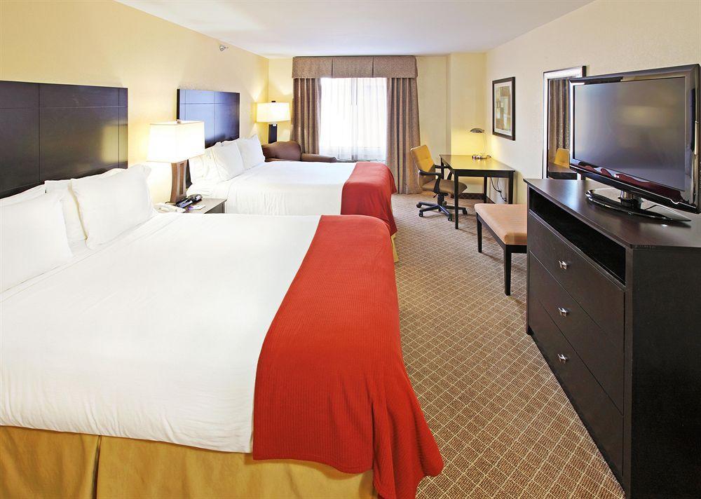 Comfort Inn & Suites Pine Bluff Exteriör bild