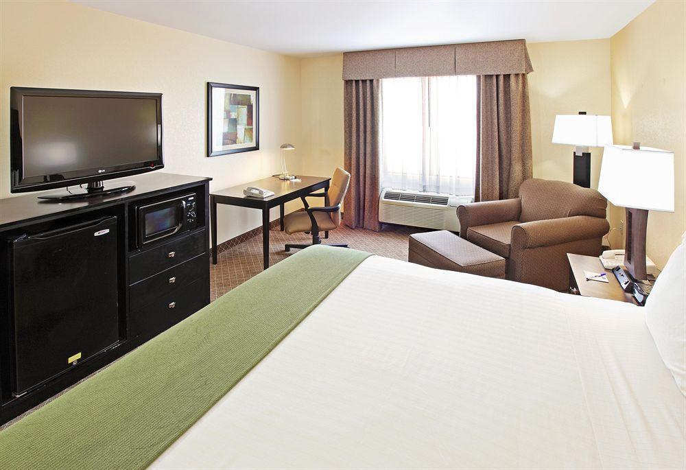 Comfort Inn & Suites Pine Bluff Rum bild