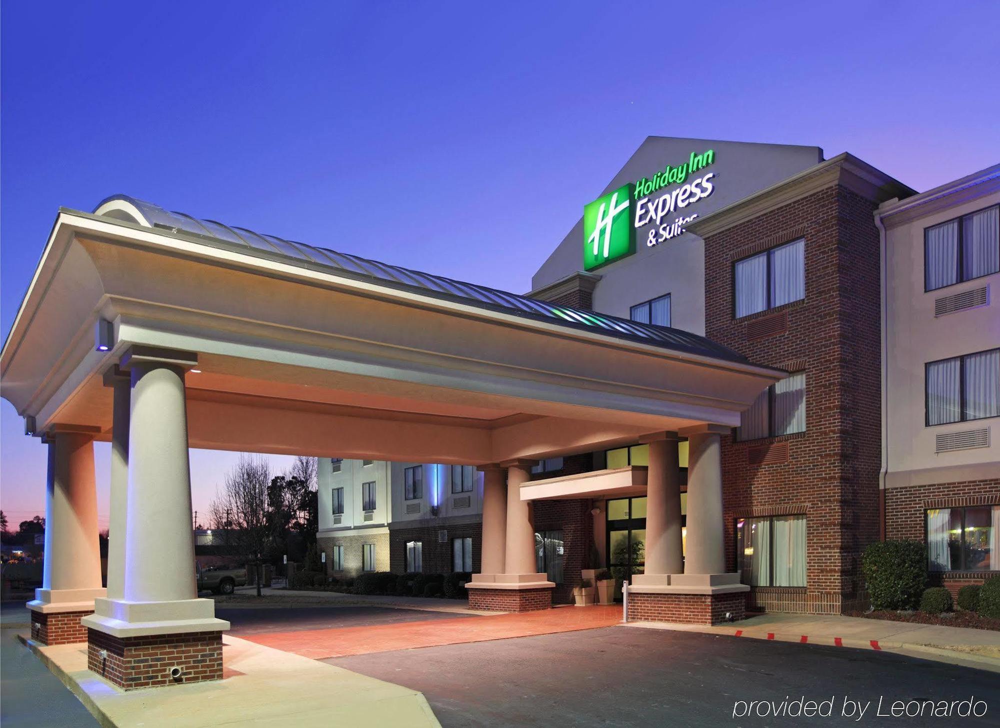 Comfort Inn & Suites Pine Bluff Exteriör bild