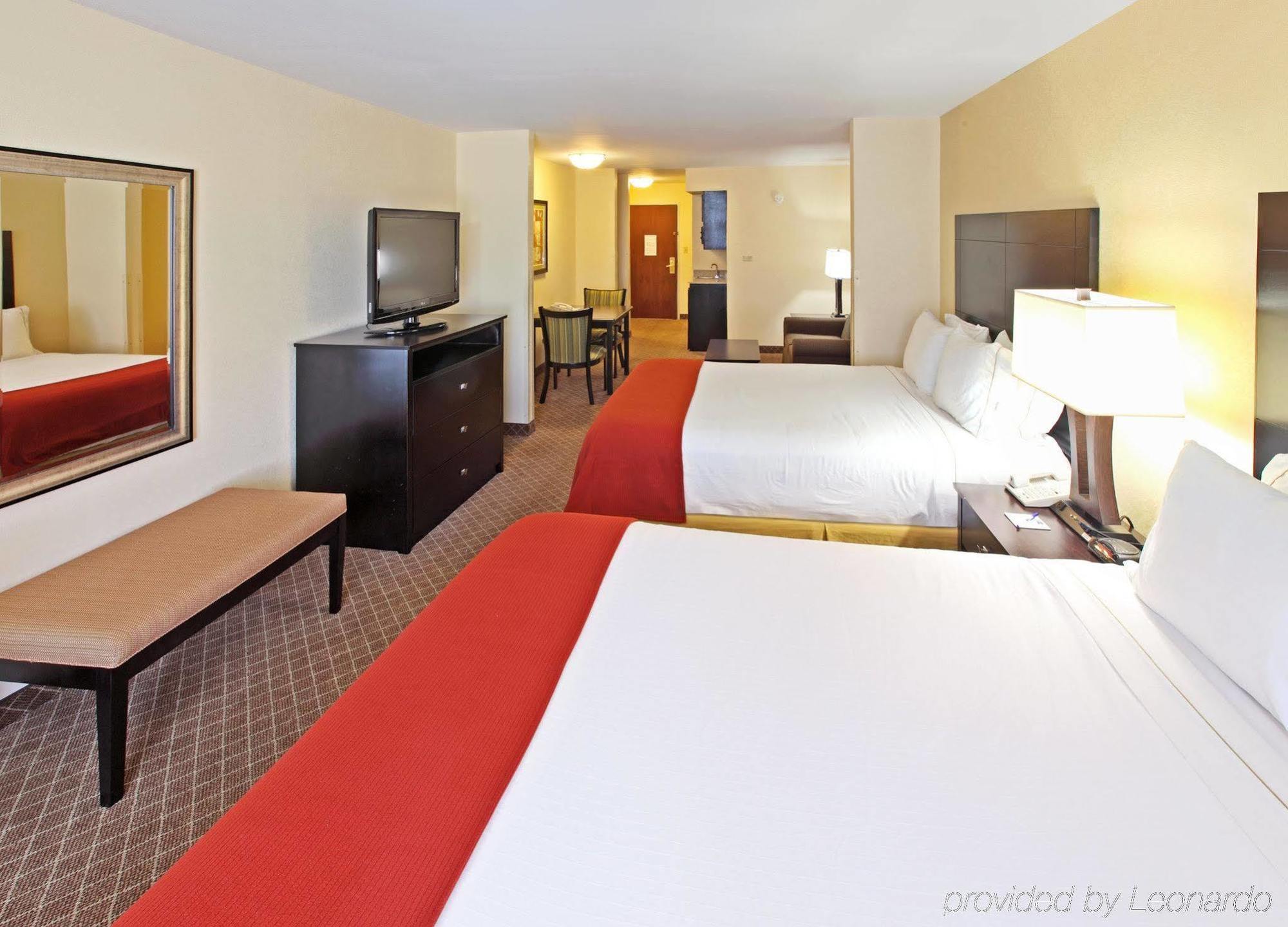 Comfort Inn & Suites Pine Bluff Rum bild