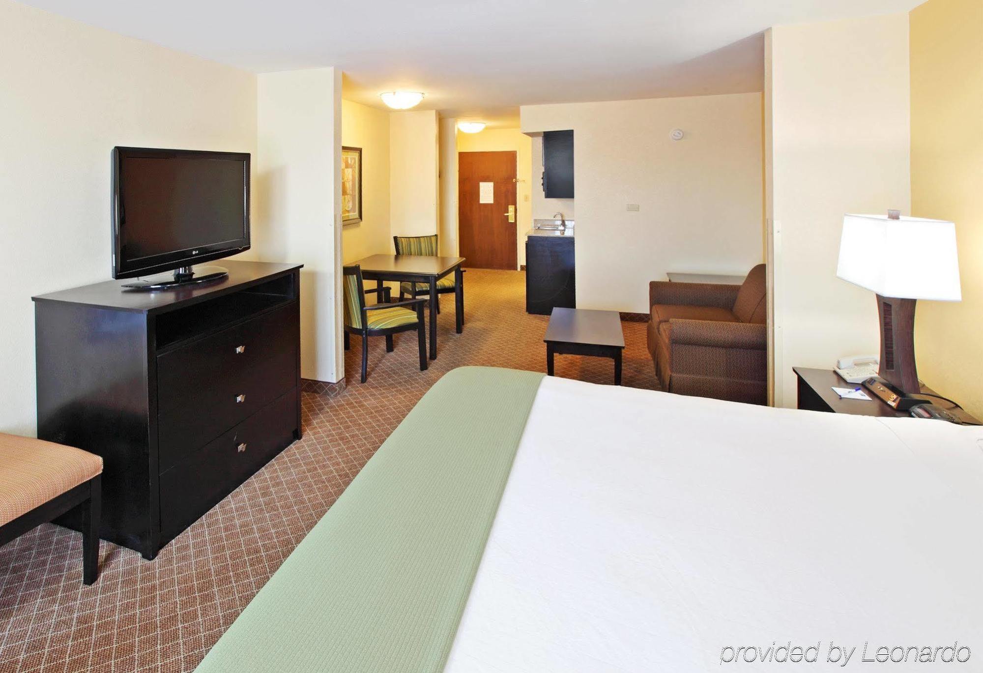 Comfort Inn & Suites Pine Bluff Exteriör bild